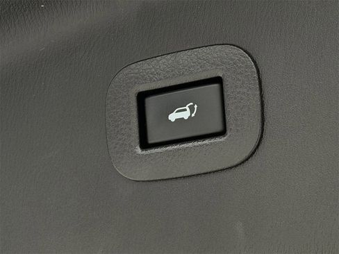 Used 2022 INFINITI QX80 Luxe image 31