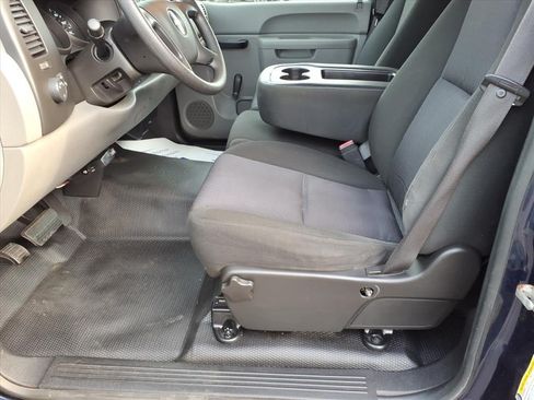 Used 2010 Chevrolet Silverado 1500 W/T RWD image 15