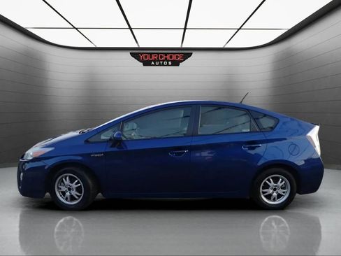 Used 2011 Toyota Prius Four w/ Solar Roof Pkg image 2