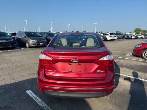 Used 2016 Ford Fiesta Titanium FWD image 6