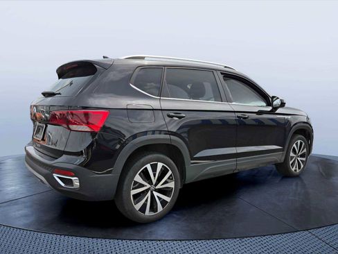 Used 2022 Volkswagen Taos SE image 5