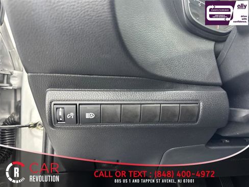 Used 2023 Toyota Corolla LE image 26