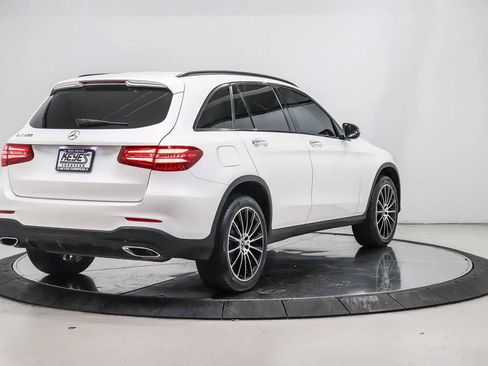 Used 2018 Mercedes-Benz GLC 300 image 4