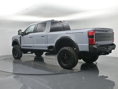 New 2026 Ford F250 Lariat w/ Black Appearance Package AWD/4WD image 6