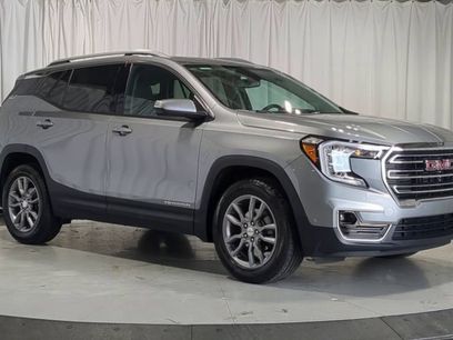 Used 2024 GMC Terrain SLT w/ Infotainment Package II