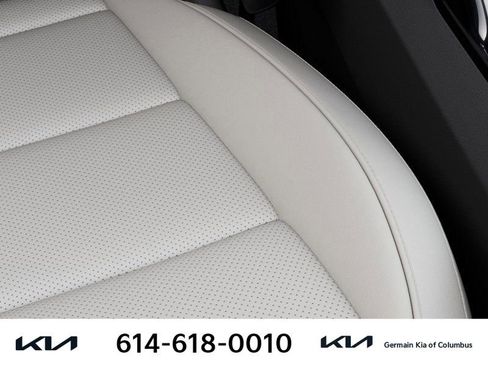 New 2025 Kia Telluride S image 27