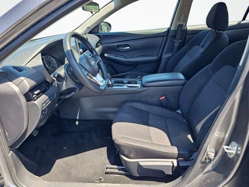 Used 2024 Nissan Sentra SV FWD image 15