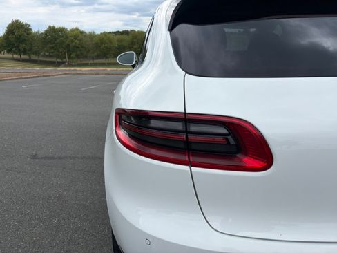 Used 2018 Porsche Macan S AWD/4WD image 14