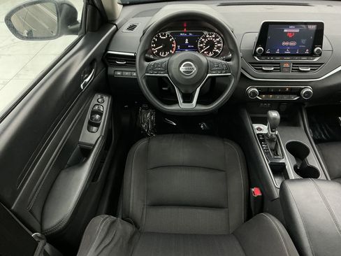 Used 2020 Nissan Altima 2.5 S FWD image 30