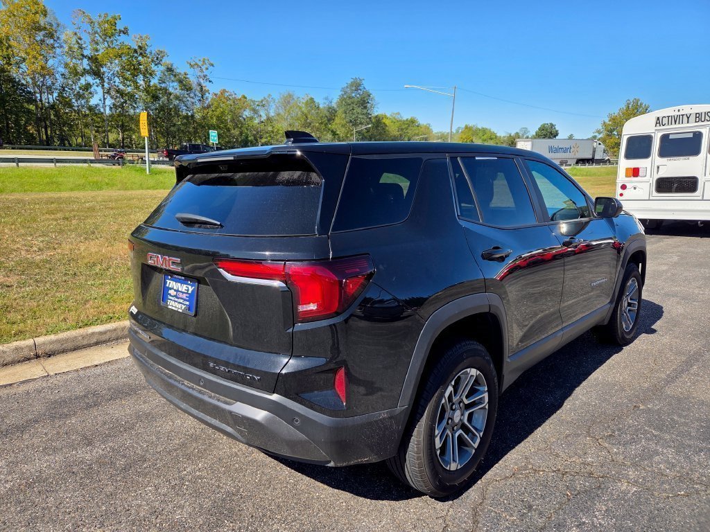Used 2025 GMC Terrain Elevation w/ Technology Package II AWD/4WD image 3