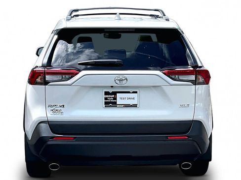 Used 2024 Toyota RAV4 XLE Premium FWD image 5