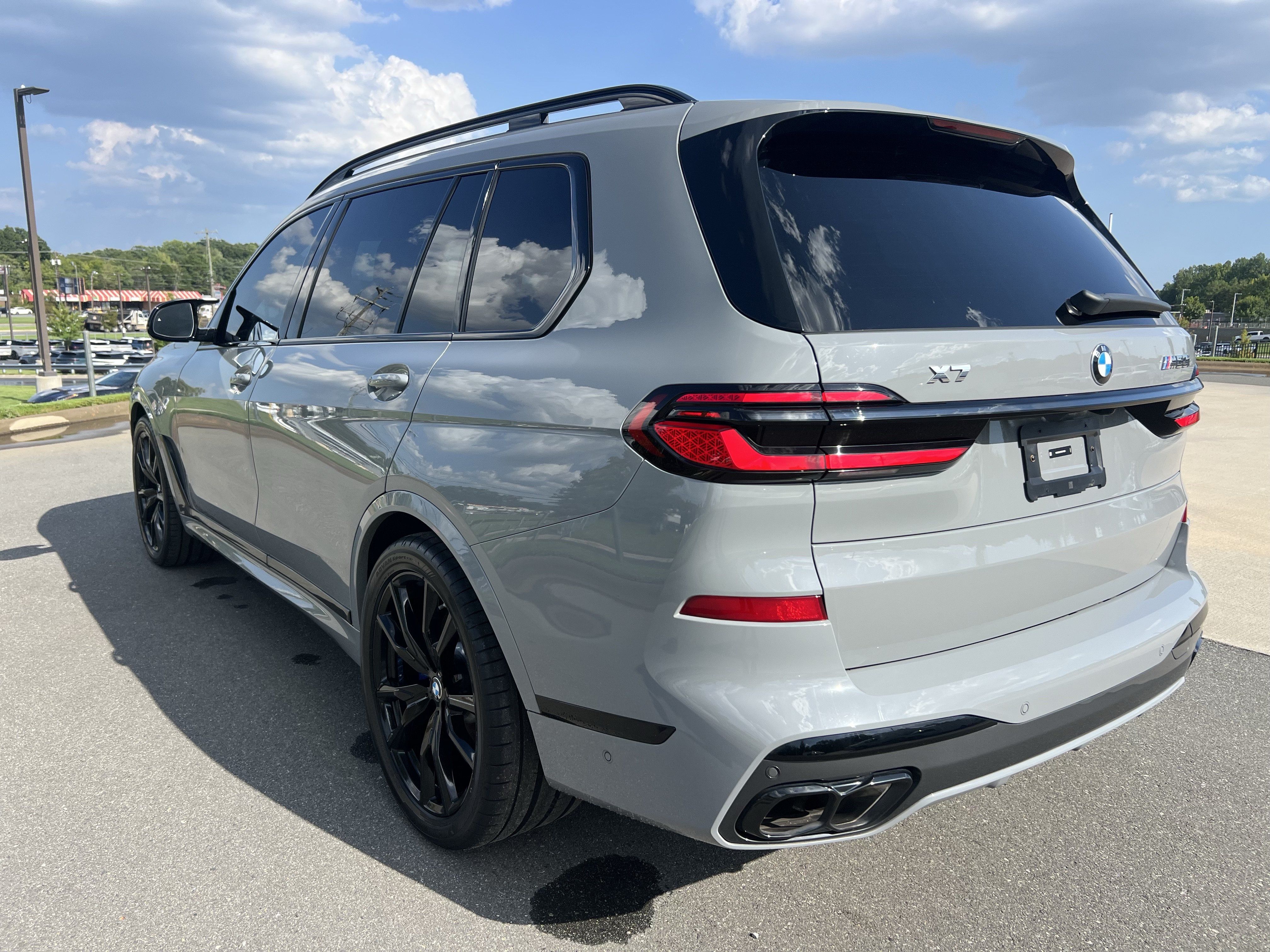 Used 2024 BMW X7 M60i w/ Executive Package AWD/4WD image 6