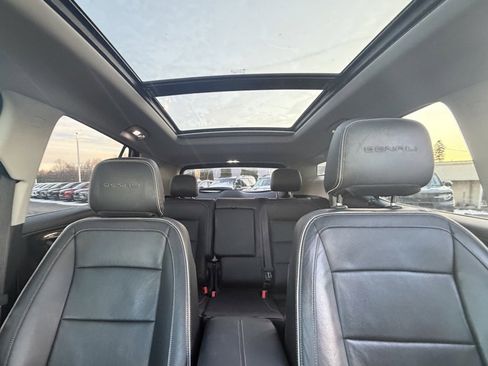 Used 2020 GMC Terrain Denali w/ Denali Premium Package image 19