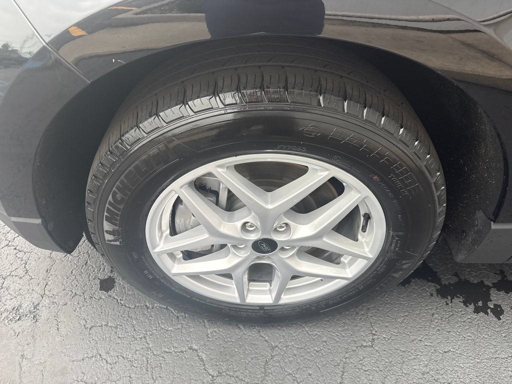 Used 2024 Ford Edge SEL AWD/4WD image 20