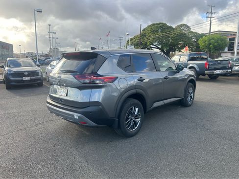 Used 2023 Nissan Rogue S AWD/4WD image 3