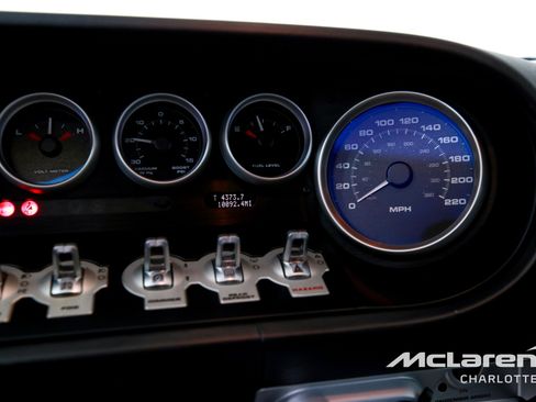 Used 2005 Ford GT image 14