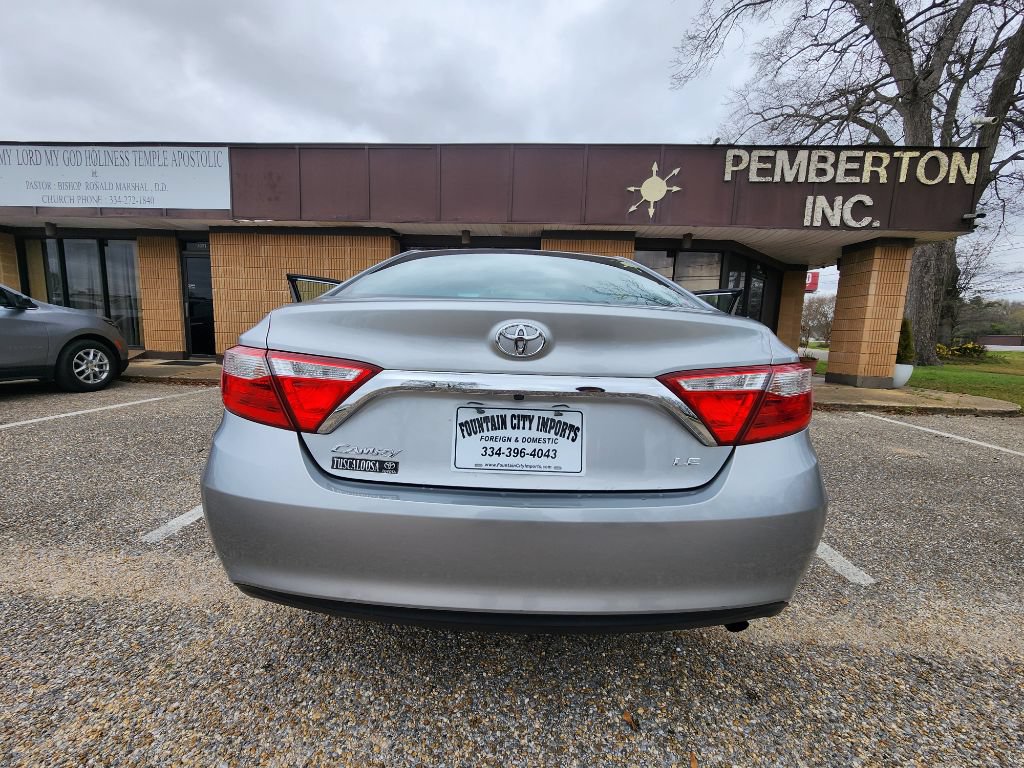 Used 2016 Toyota Camry LE FWD image 19
