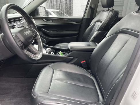 Used 2021 Jeep Grand Cherokee L Limited AWD/4WD image 21