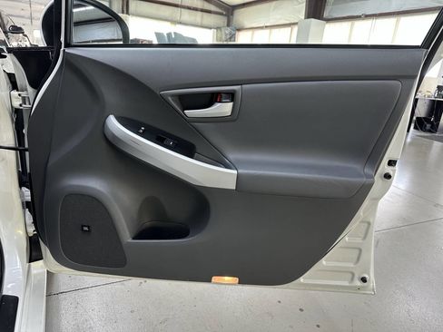 Used 2010 Toyota Prius image 16