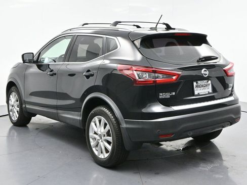 Used 2020 Nissan Rogue Sport SV w/ Technology Package FWD image 5