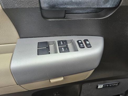 Used 2008 Toyota Sequoia SR5 AWD/4WD image 13