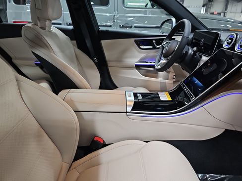 New 2026 Mercedes-Benz C 300 Sedan image 10