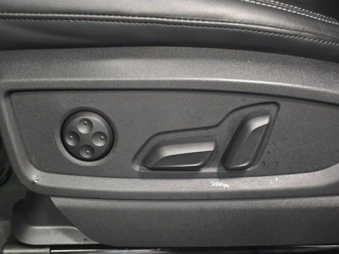 Used 2023 Audi Q5 2.0T Premium w/ Convenience Package image 36