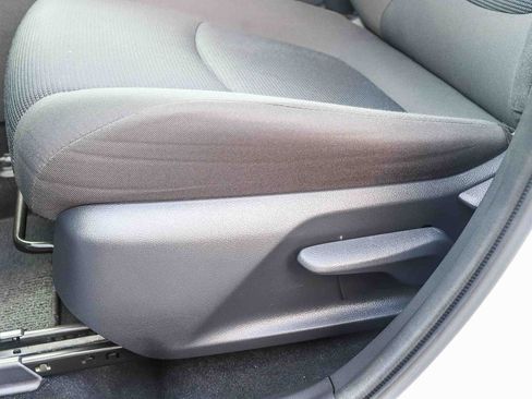 Certified 2020 Toyota RAV4 LE w/ Carpet Mat Package AWD/4WD image 27