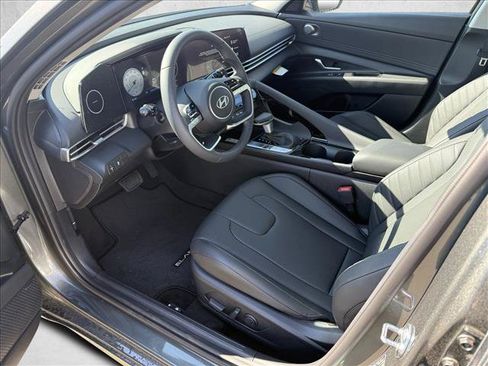 New 2026 Hyundai Elantra Limited FWD image 3