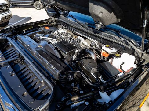 Used 2025 GMC Sierra 2500 Denali Ultimate image 40