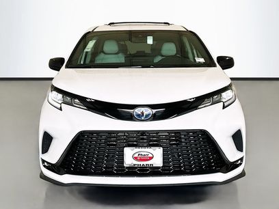New 2025 Toyota Sienna XSE