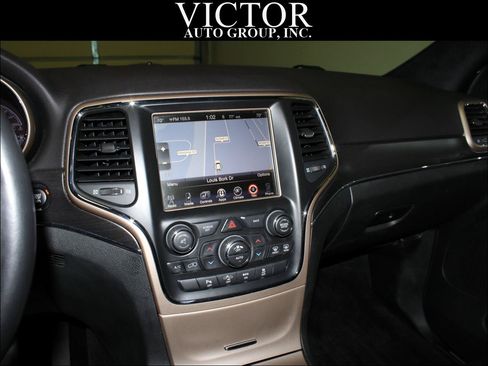Used 2015 Jeep Grand Cherokee Limited w/ Luxury Group II AWD/4WD image 24