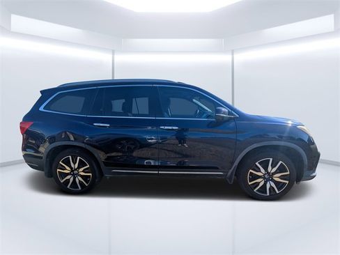 Used 2019 Honda Pilot Touring image 2