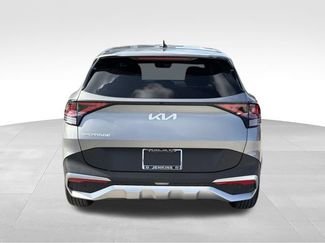 Used 2025 Kia Sportage LX FWD video 4
