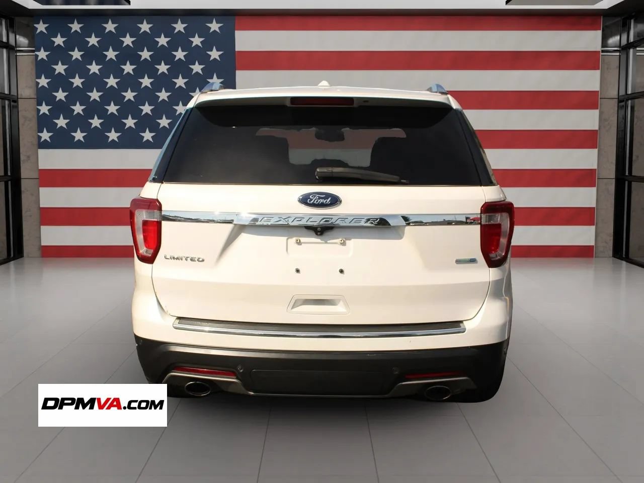Used 2018 Ford Explorer Limited w/ Equipment Group 301A AWD/4WD image 6