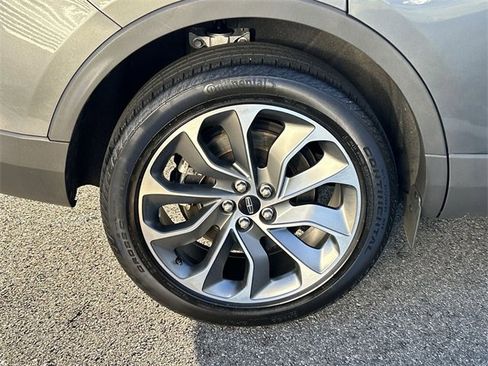 Used 2023 Lincoln Nautilus Reserve w/ Luxury Package image 12