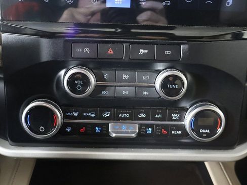 Used 2024 Ford Expedition Max Limited AWD/4WD image 51