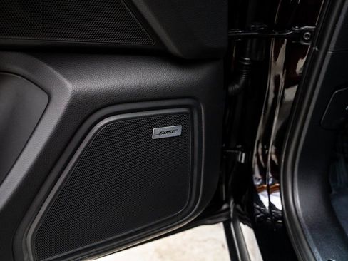 New 2026 Porsche Macan image 24