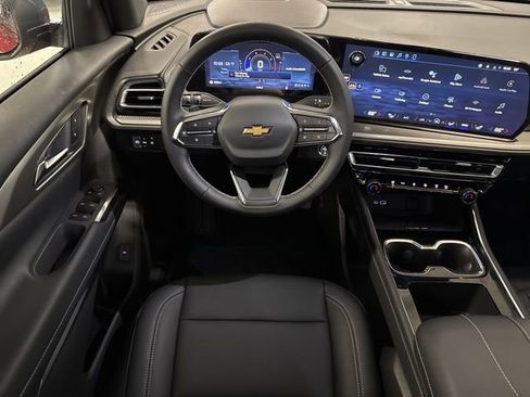 New 2026 Chevrolet Traverse LT FWD image 4