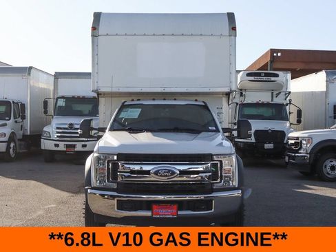 Used 2017 Ford F550 2WD Regular Cab Super Duty image 3