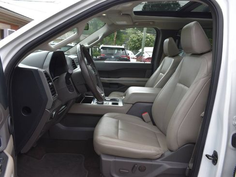 Used 2021 Ford Expedition XLT RWD image 7