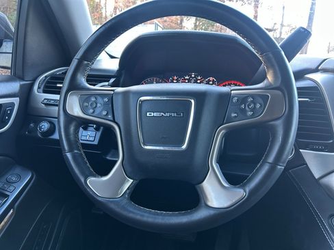 Used 2015 GMC Yukon Denali w/ Touring Package image 20