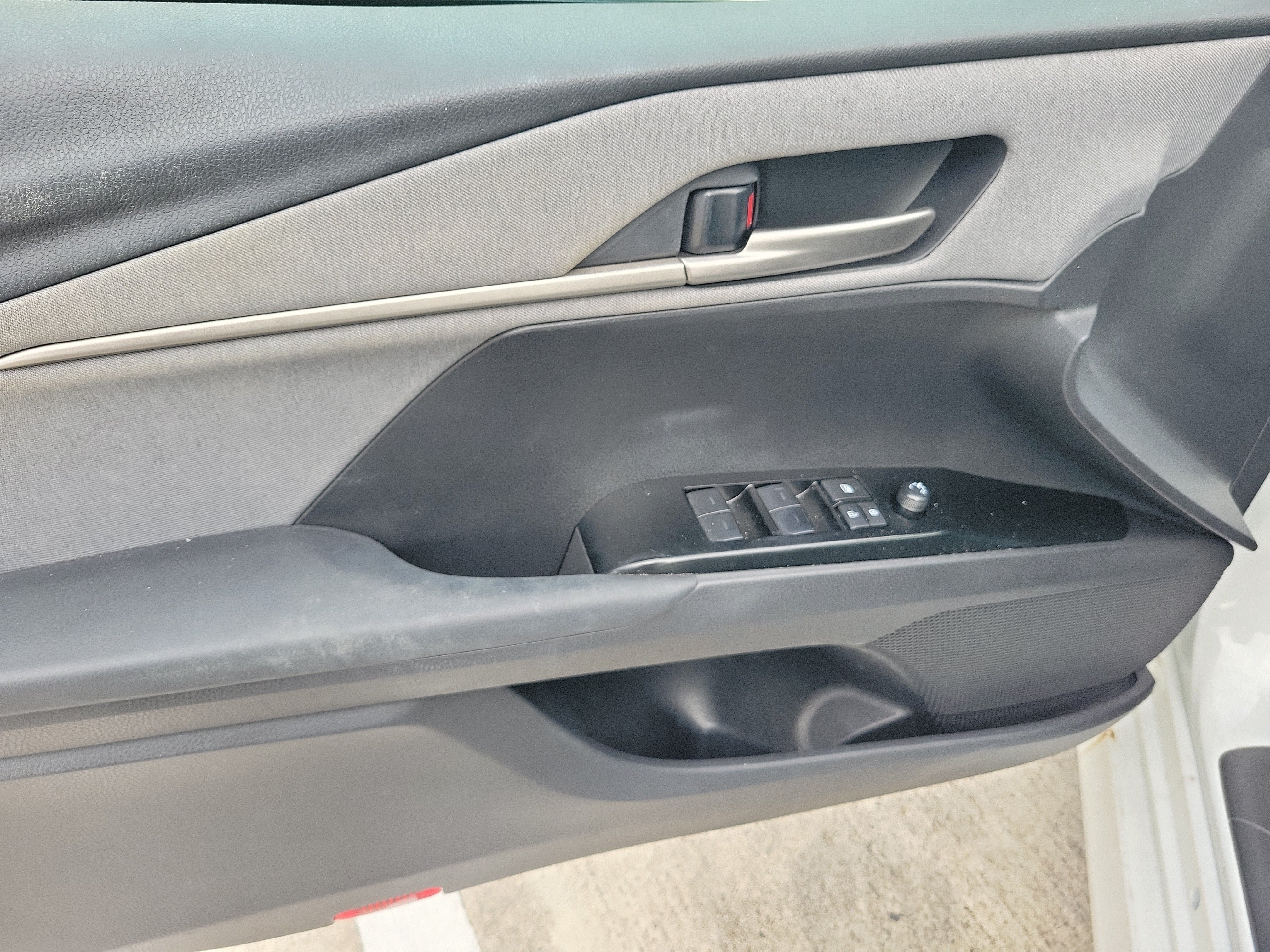 Used 2026 Toyota Camry LE FWD image 20