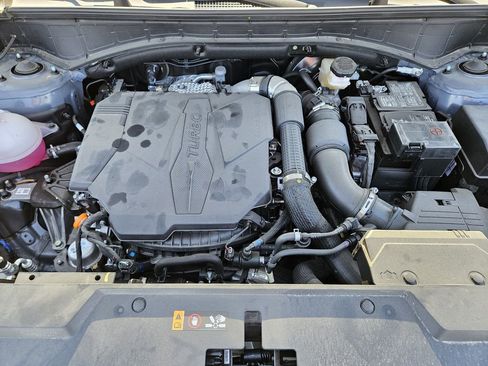 Used 2025 Hyundai Santa Fe Calligraphy AWD/4WD image 23