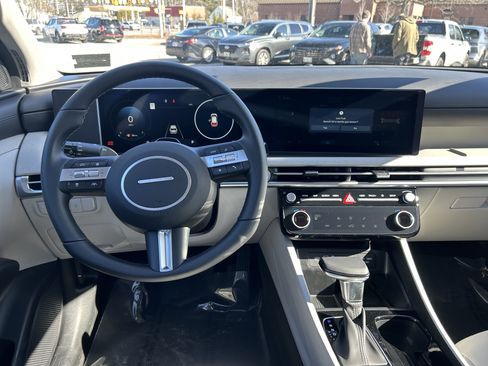 Used 2025 Hyundai Tucson SEL image 19