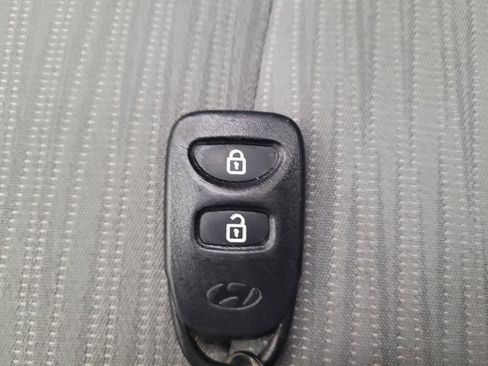 Used 2015 Hyundai Accent GLS FWD image 32