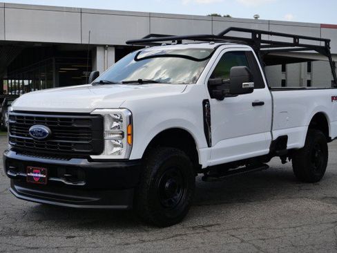 Used 2023 Ford F350 XL w/ 360-Degree Camera Package AWD/4WD image 6