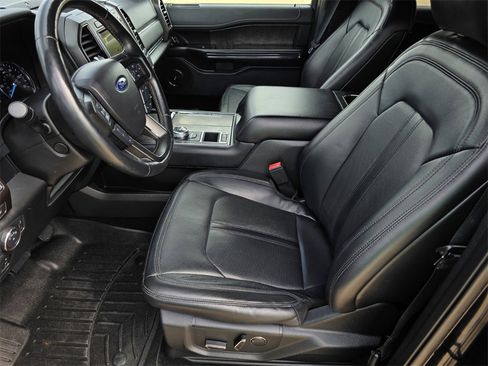 Used 2018 Ford Expedition Limited w/ Equipment Group 301A image 28