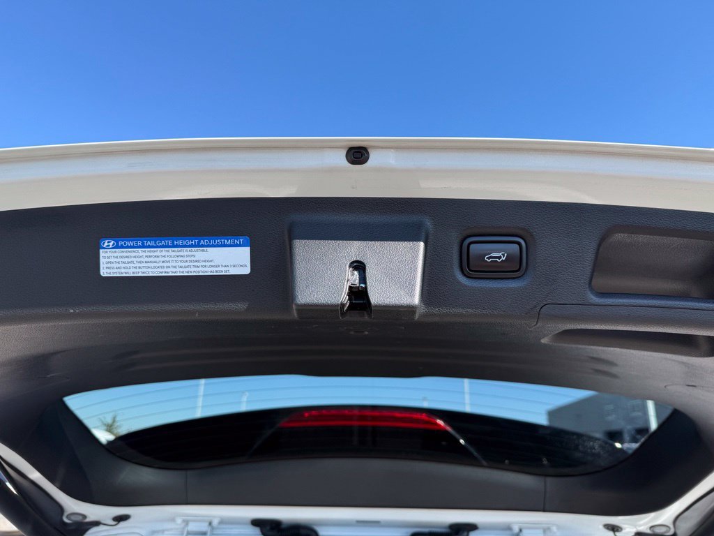 Used 2019 Hyundai Santa Fe AWD image 38