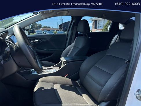Used 2019 Chevrolet Malibu LT FWD image 11